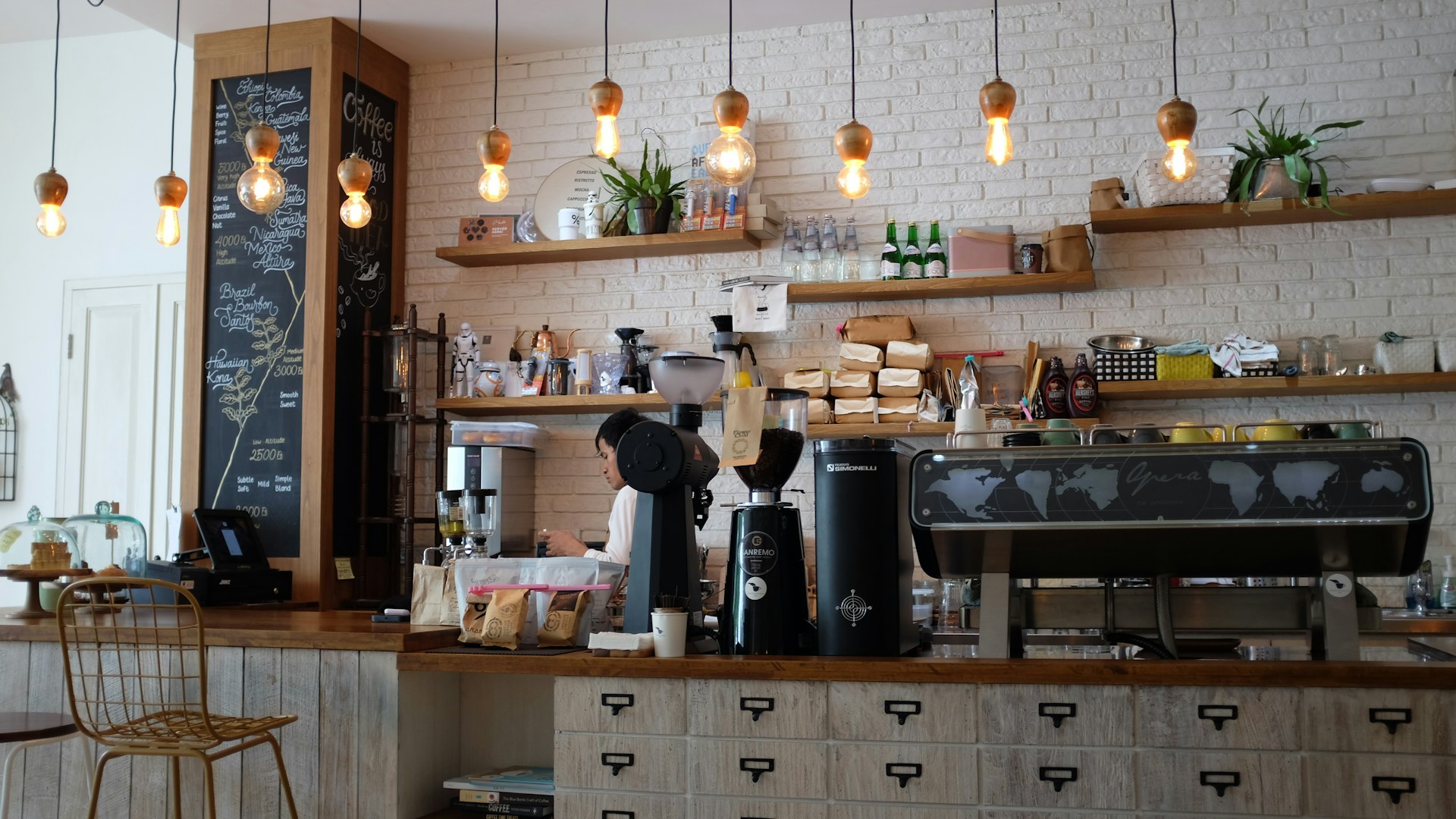 Milano Cafe & Nargile iç mekanı